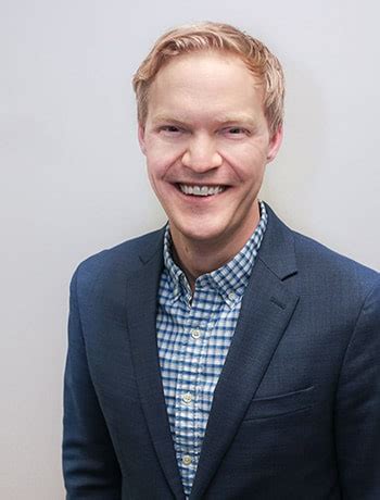 Dr Brett Broda .